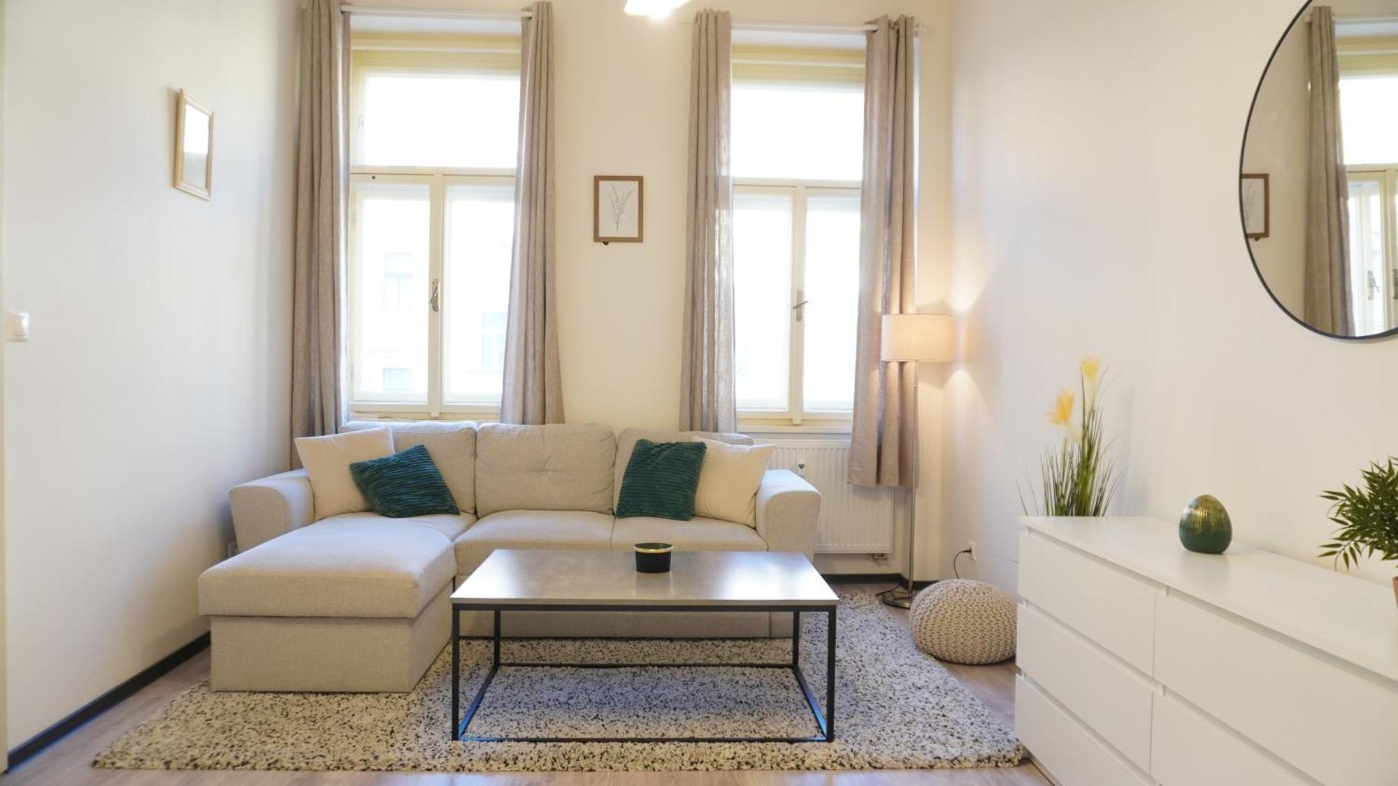 Flat With Balcony And Garage Appartement