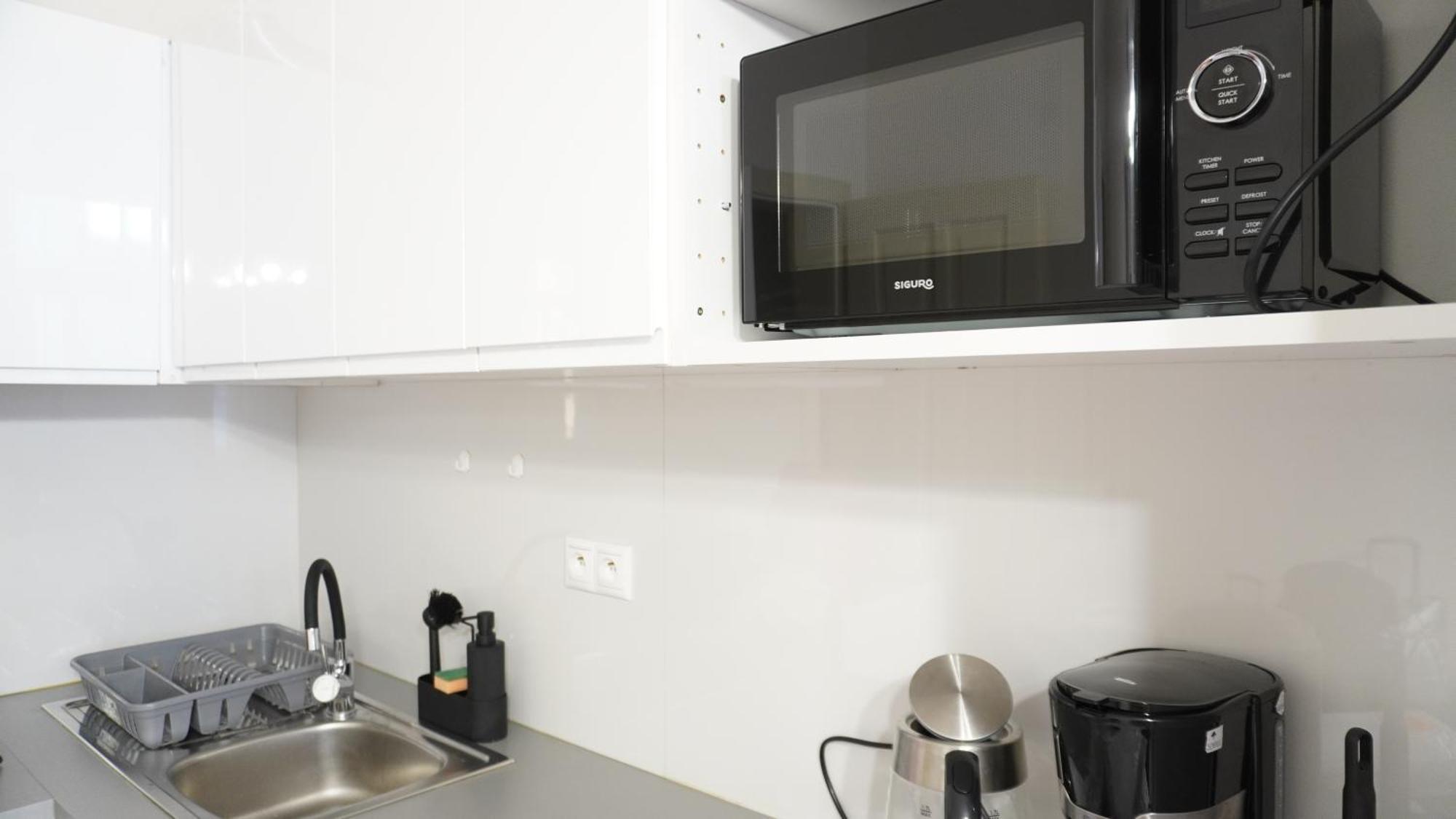 Flat With Balcony And Garage Appartement *