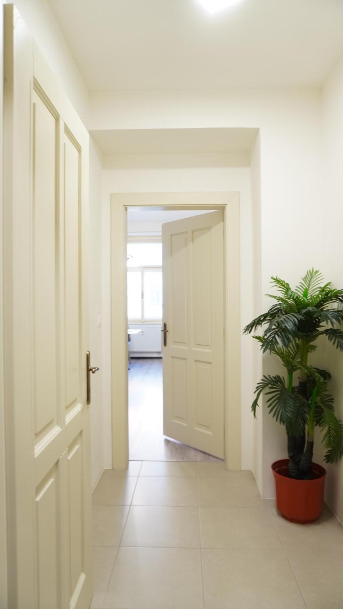 Appartement Flat With Balcony And Garage *